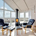 度假居 Jonna - 700m From The Sea By Interhome