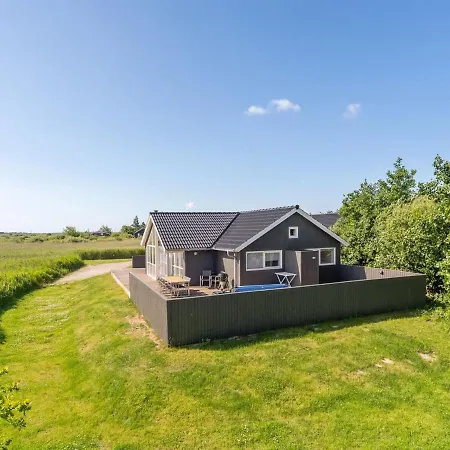 Casa vacanze Jonna - 700m From The Sea In Western Jutland By Interhome Lakolk