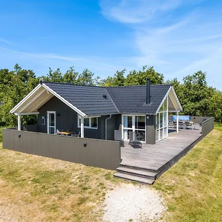 Jonna - 700m From The Sea By Interhome